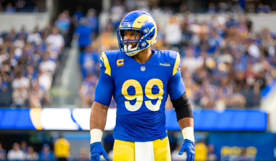 Star defensive tackle Aaron Donald ends retirement to rejoin Rams Returns to the Rams What His Comeback Means for Los Angeles in 2026 Aaron Donald
